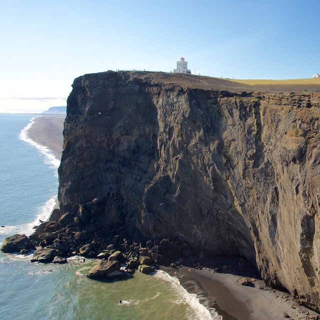Expedia ChatGPT ad — Iceland Packages in Travel & Hospitality