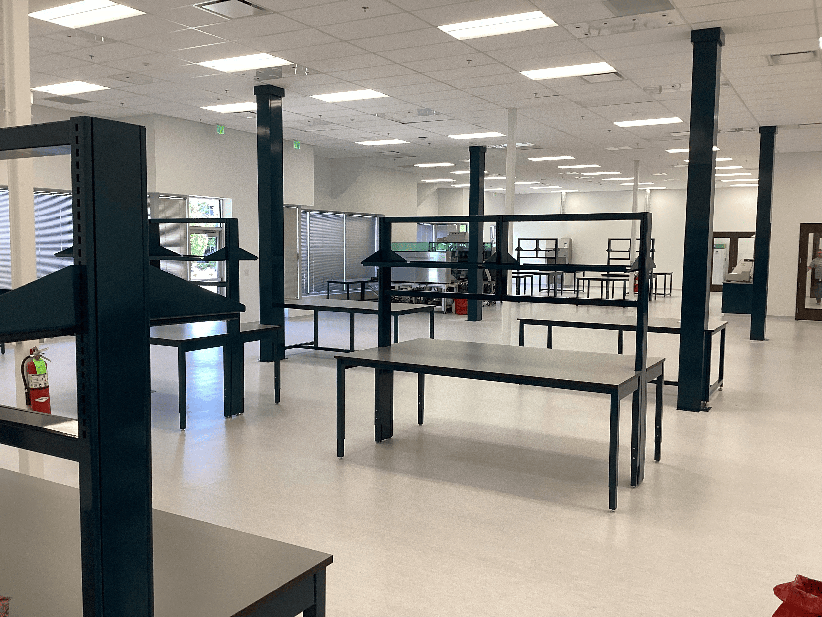 OnePointe Solutions, LLC ChatGPT ad — Lab Tables & Benches in Education & Learning