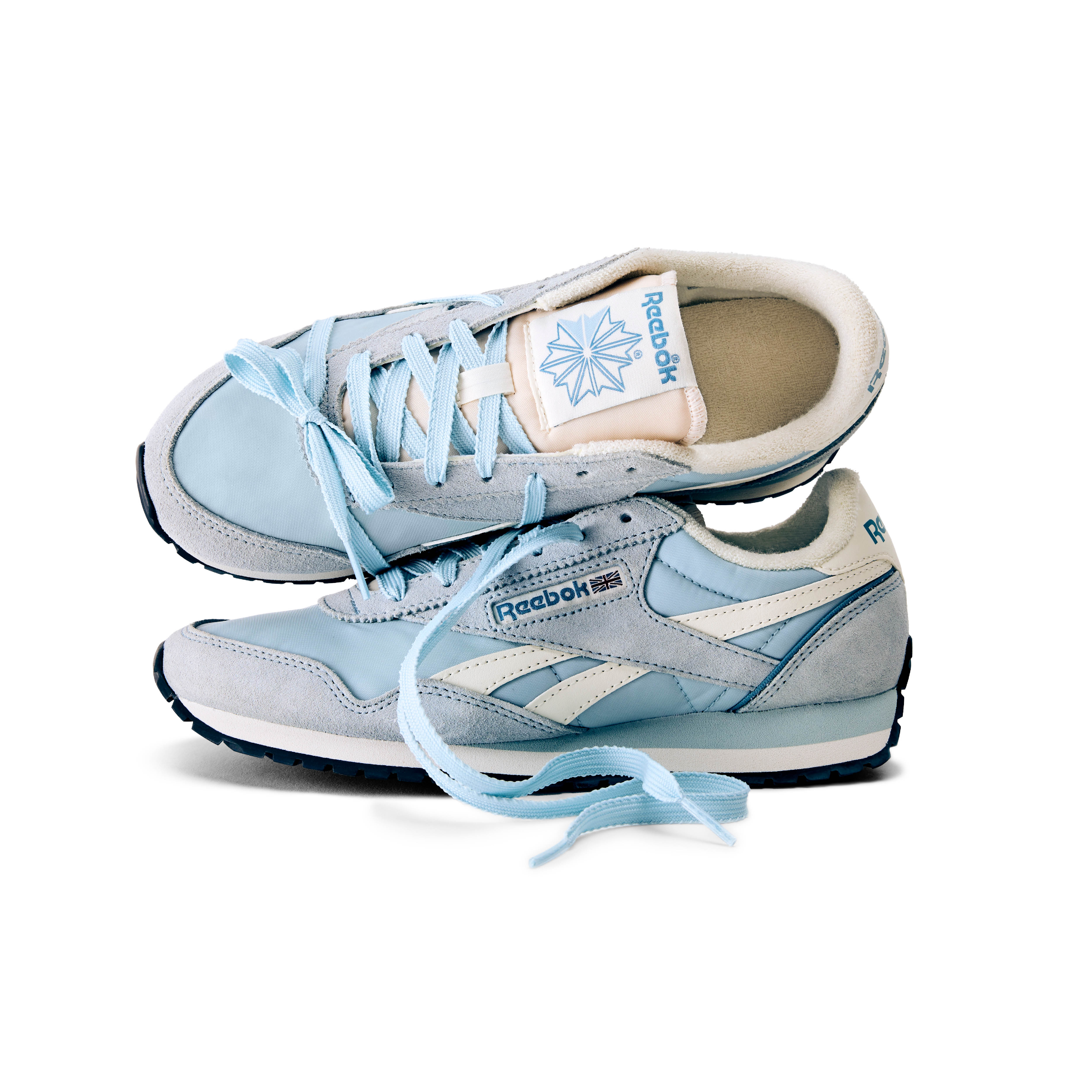 DSW ChatGPT ad — Women's Pickleball Shoes