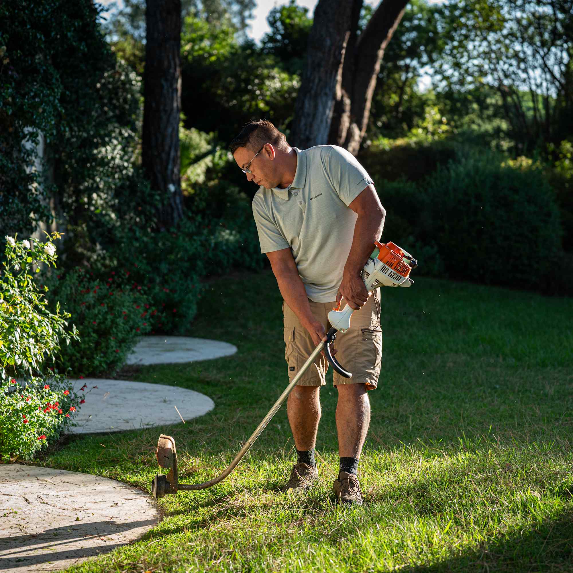 Angi ChatGPT ad — Local Lawn & Garden Care