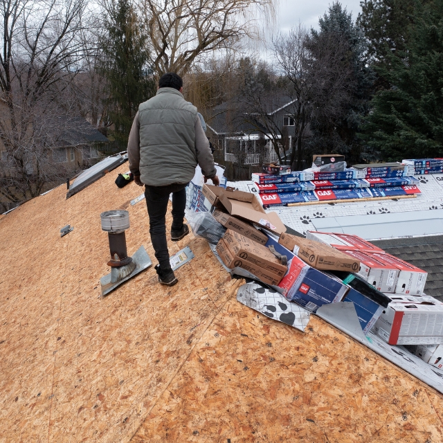 oiufhwh89.com ChatGPT ad — Here's What a New Roof Should Cost In 2026