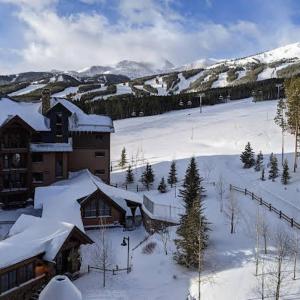 Booking.com ChatGPT ad — Colorado Ski