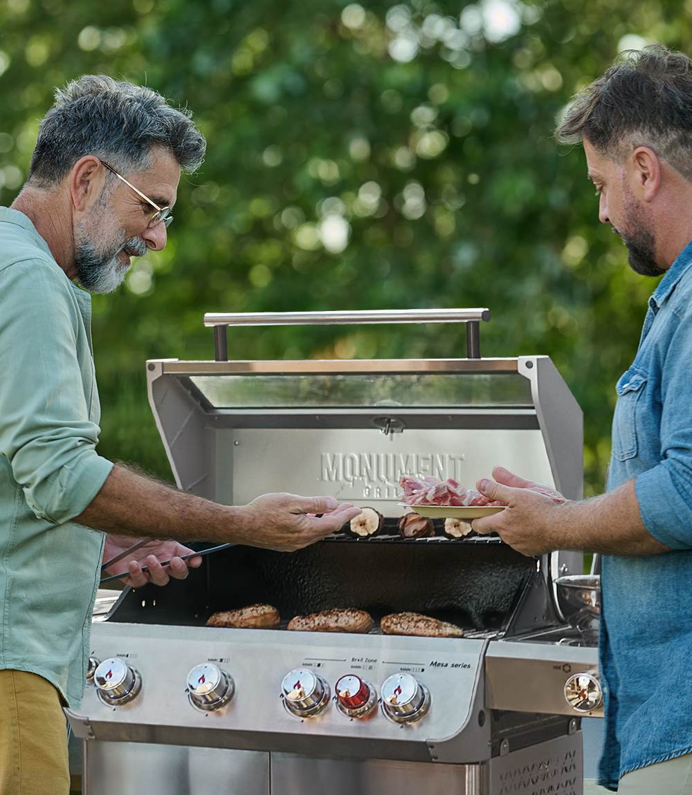 Monument Grills LLC ChatGPT ad — Top-Rated Gas Grills