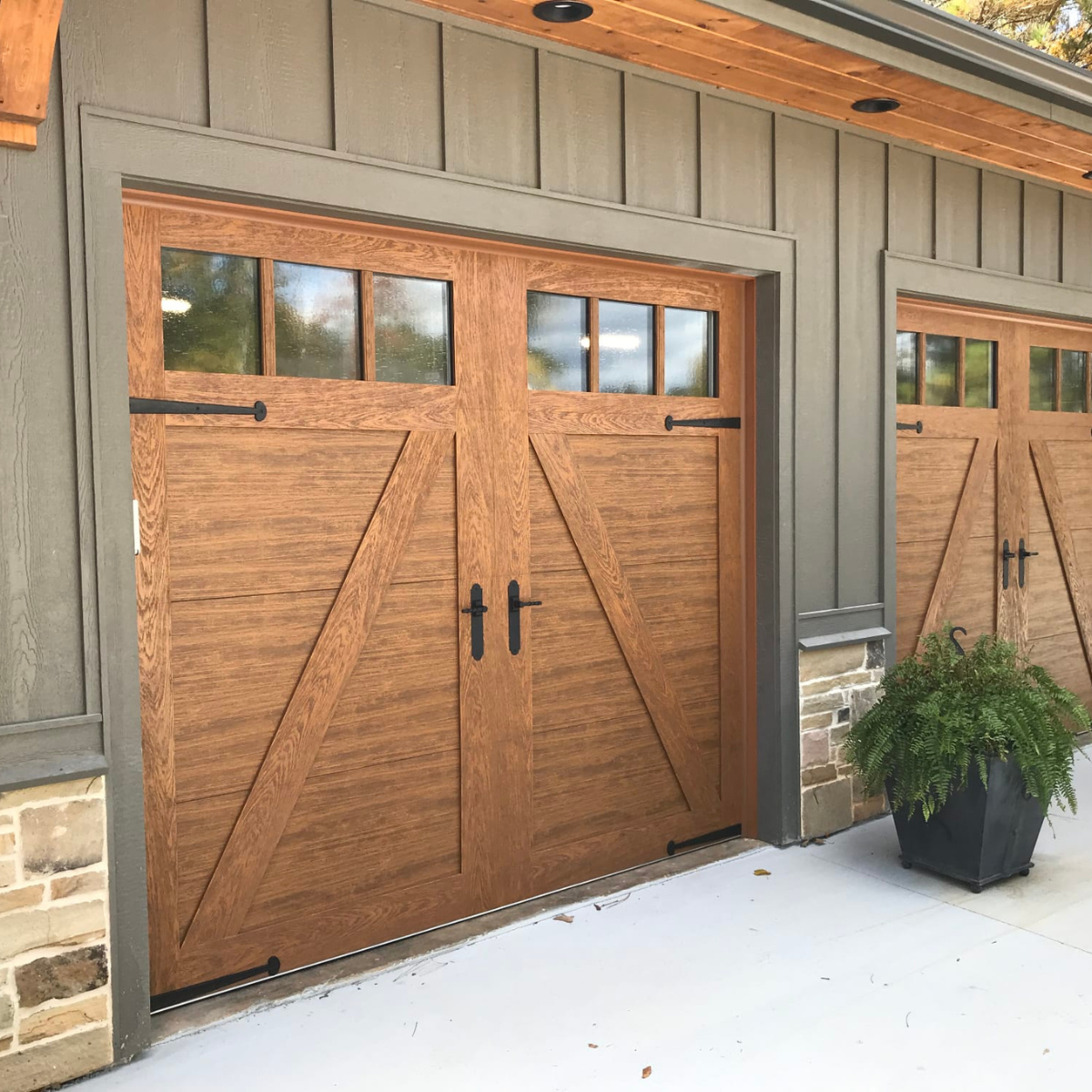 Garage.com ChatGPT ad — Repair or Replace?