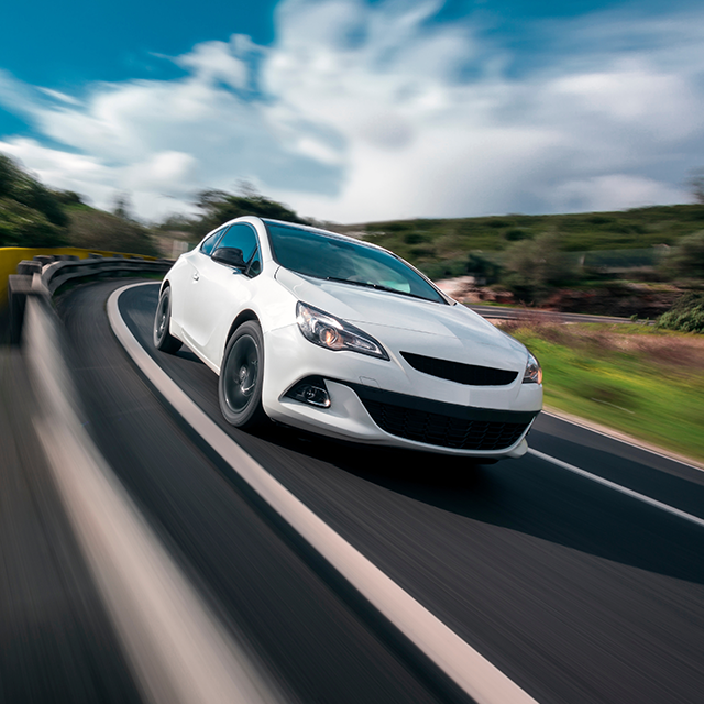 Hertz ChatGPT ad — Unlimited Mileage Rental