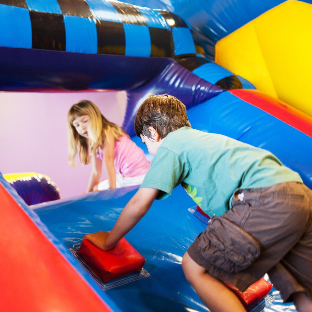 Groupon ChatGPT ad — Fun Kids Activities in Philadelphia — Save Now