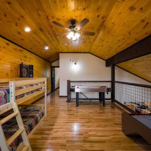 Booking.com ChatGPT ad — Smoky Mountain Chalet