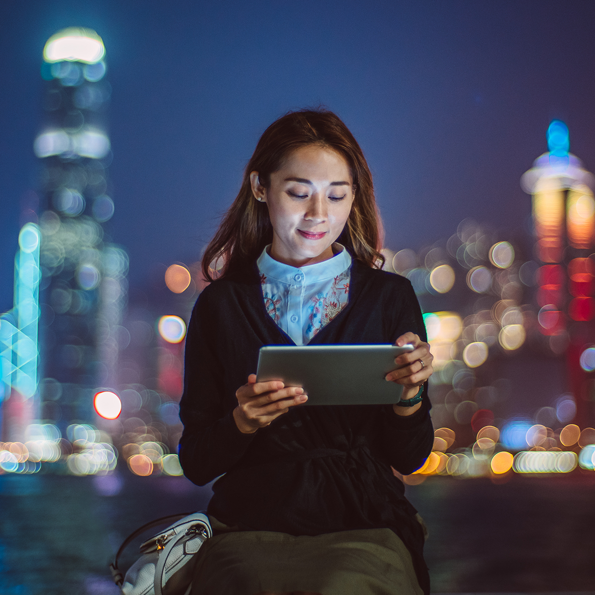 Fidelity Investments ChatGPT ad — Track Market Activity