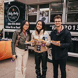 clk.srv.stackadapt.com ChatGPT ad — Food Trucks for Company Events