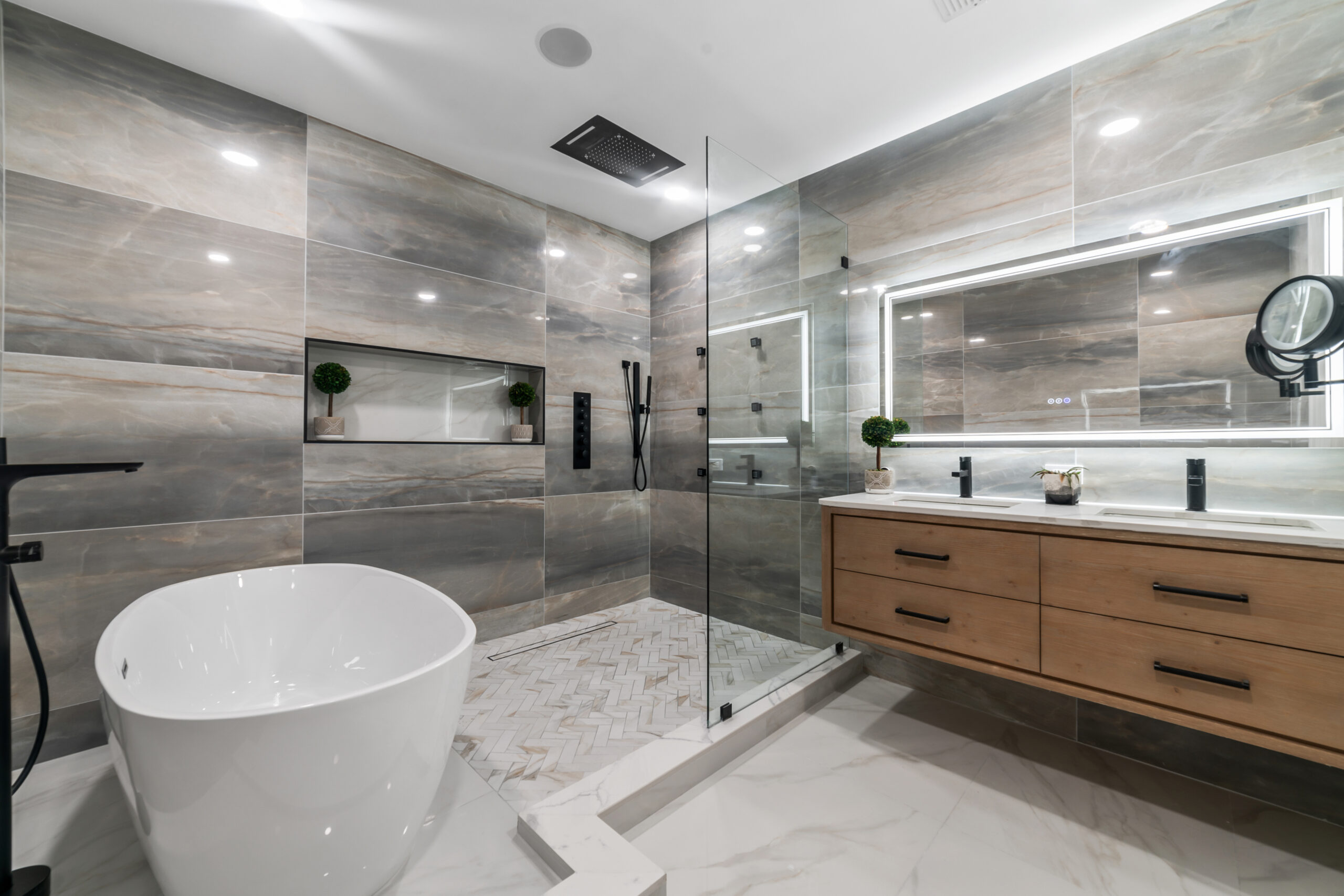 SFL BUILDERS GROUP ChatGPT ad — Bathroom Remodeling | Broward & Palm Beach in Bathtub, Tile & Countertop Refinishing Services