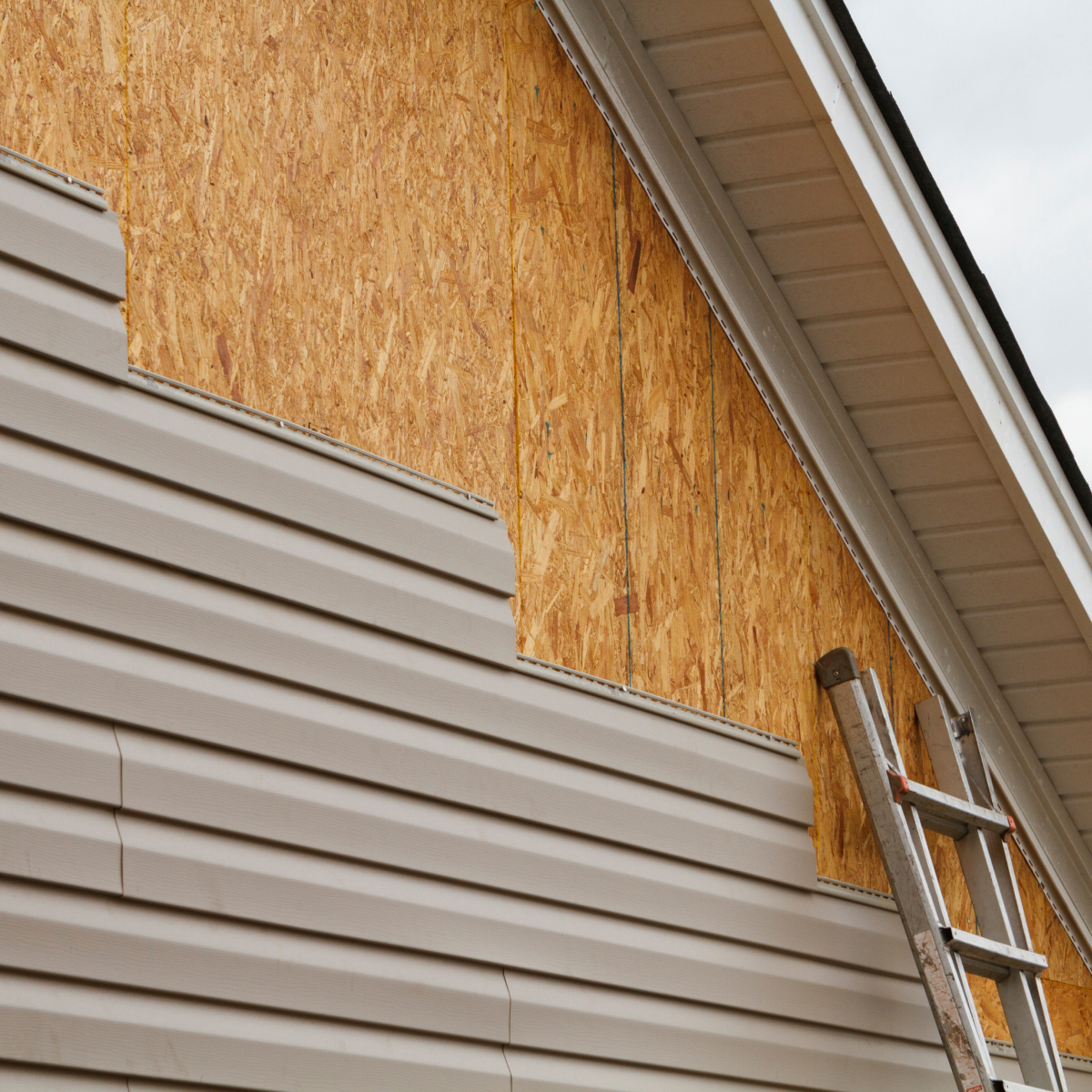 Angi ChatGPT ad — Siding Installation Pros
