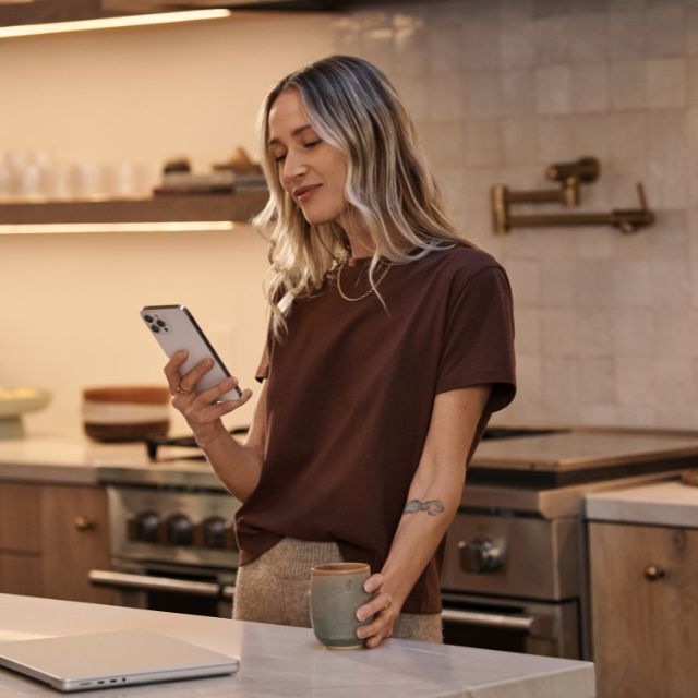 HubSpot ChatGPT ad — Sales Discovery in Career & Jobs
