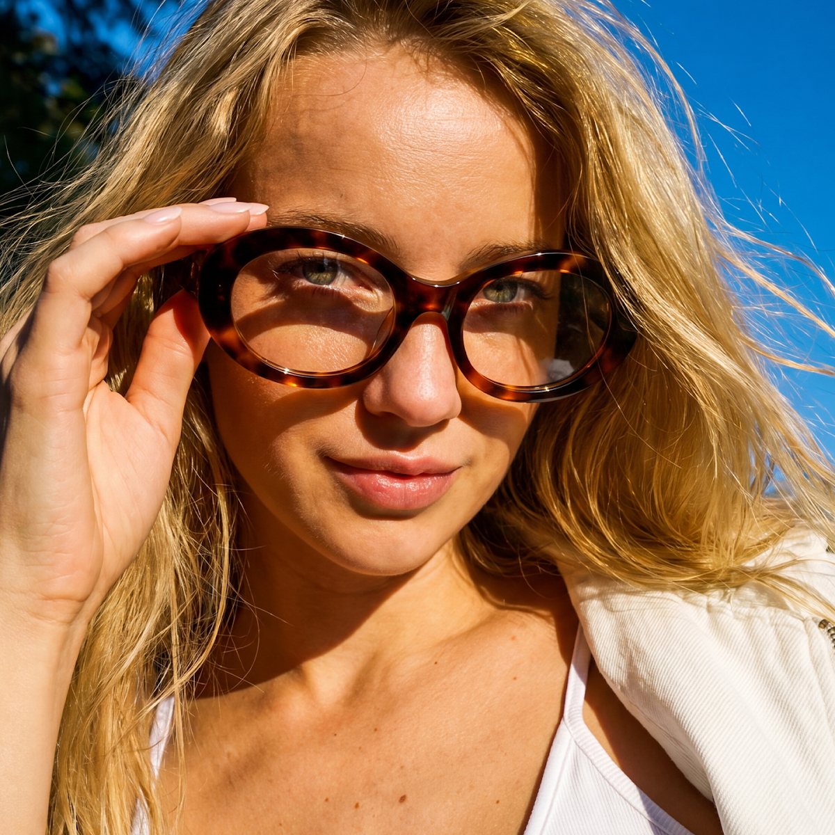EZContacts ChatGPT ad — EZContactsUp To 70% Off Eyeglasses