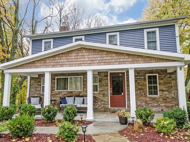 pjfitz.com ChatGPT ad — 5-Star Rated Siding Pros