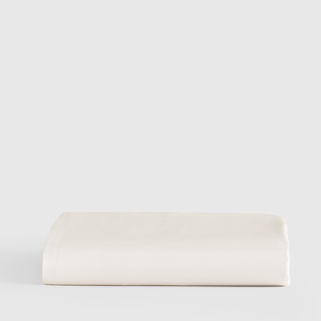 Quince ChatGPT ad — Mulberry Silk Bed Sheets?