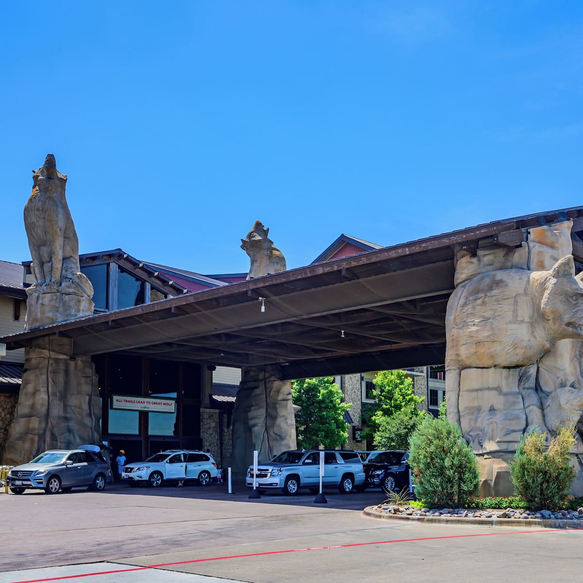 Expedia ChatGPT ad — Great Wolf Lodge Waterpark in Indoor Trampoline Parks & Family Entertainment Centers