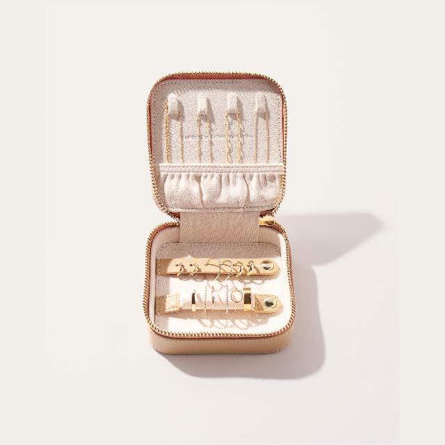 Quince ChatGPT ad — Elegant Leather Jewelry Box