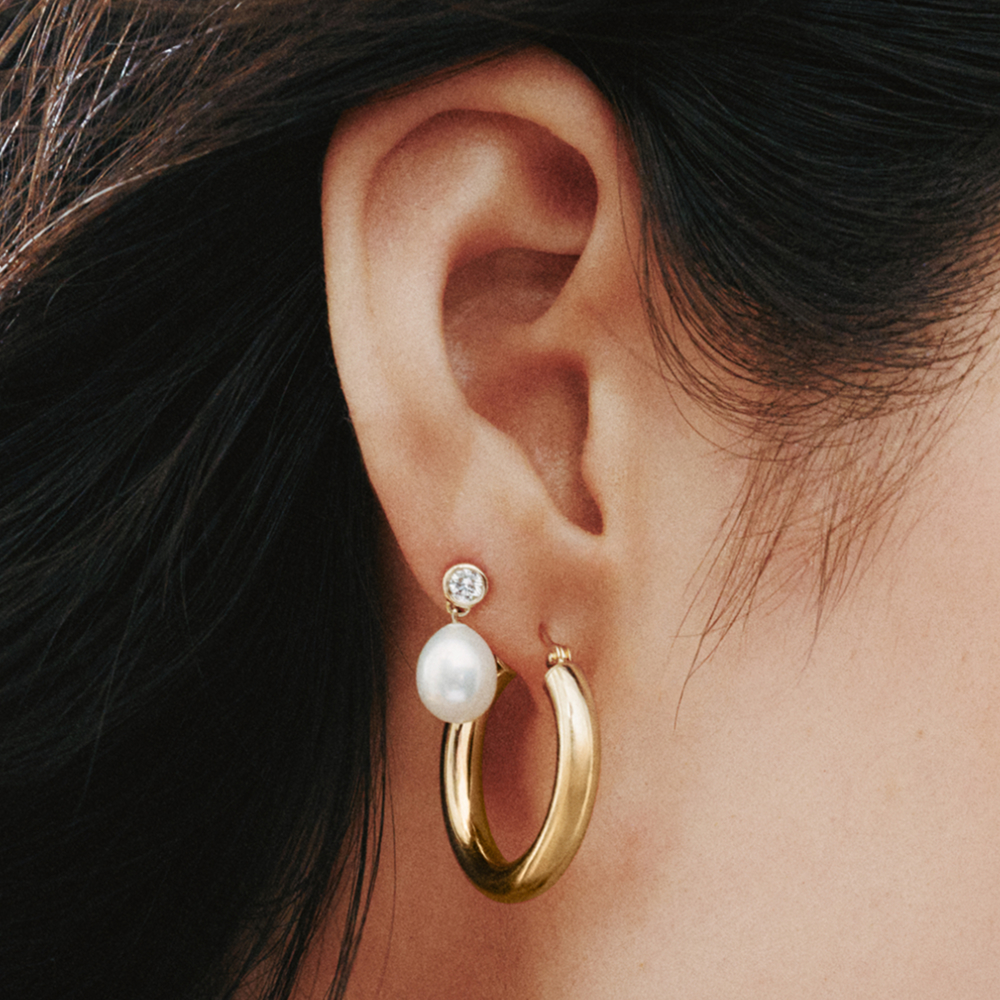Brilliant Earth ChatGPT ad — 14K Gold Earrings