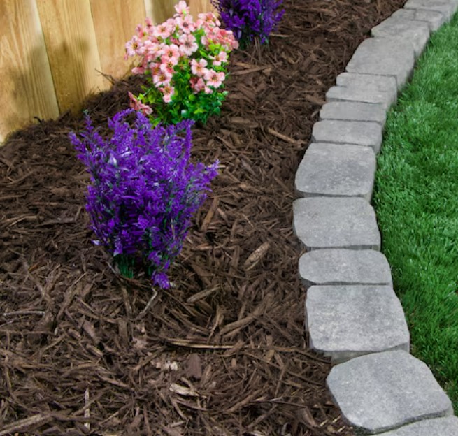 Lowe's ChatGPT ad — Landscape Edging Stones